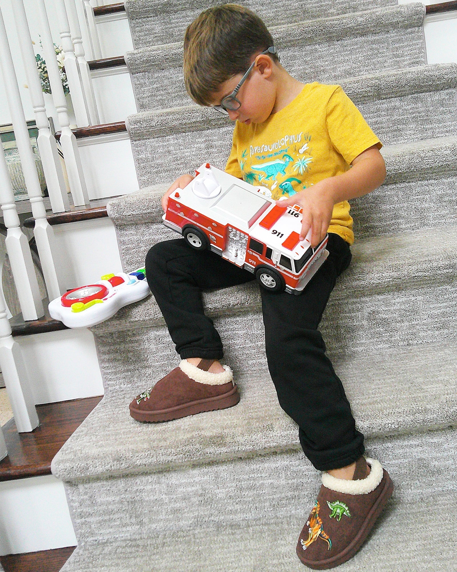 TODDLERS' DINO BROWN