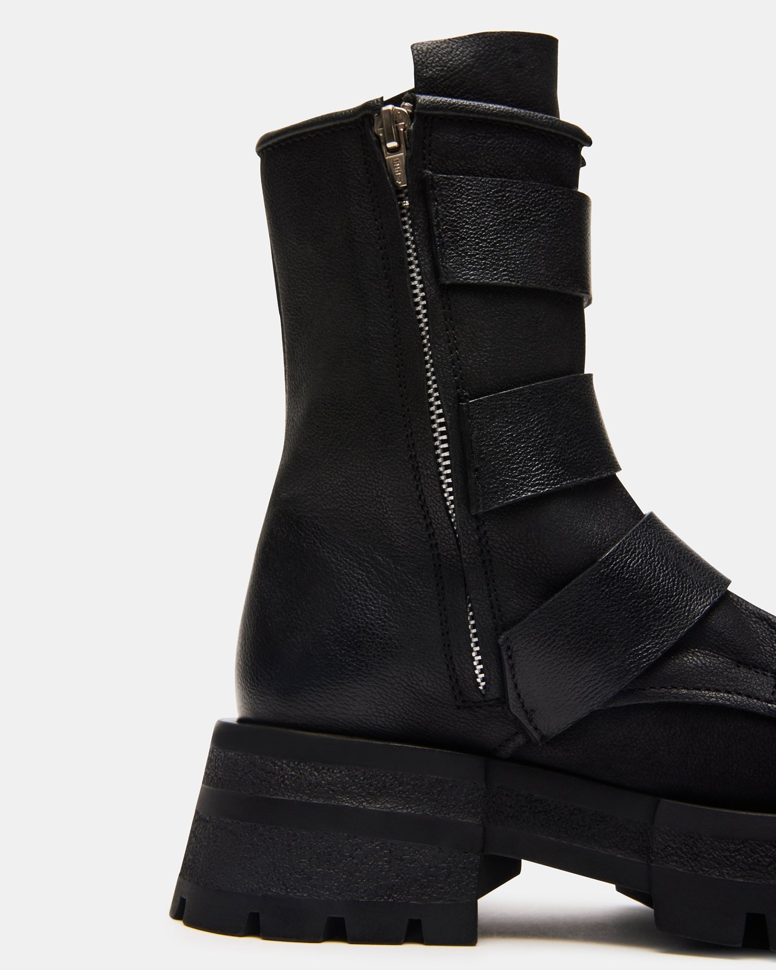 ROLAND BLACK LEATHER - SM REBOOTED